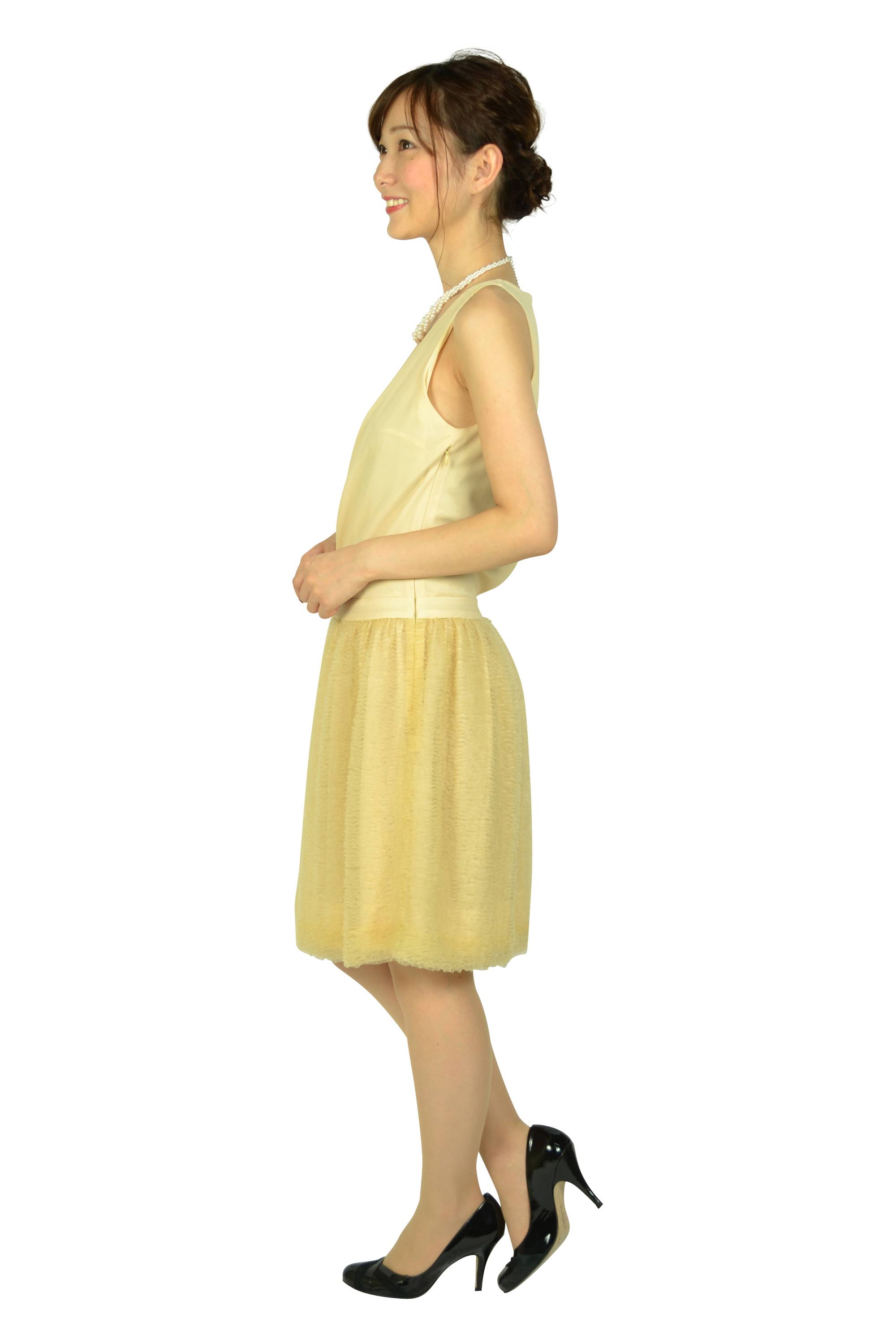 クリーム切り替えドレス