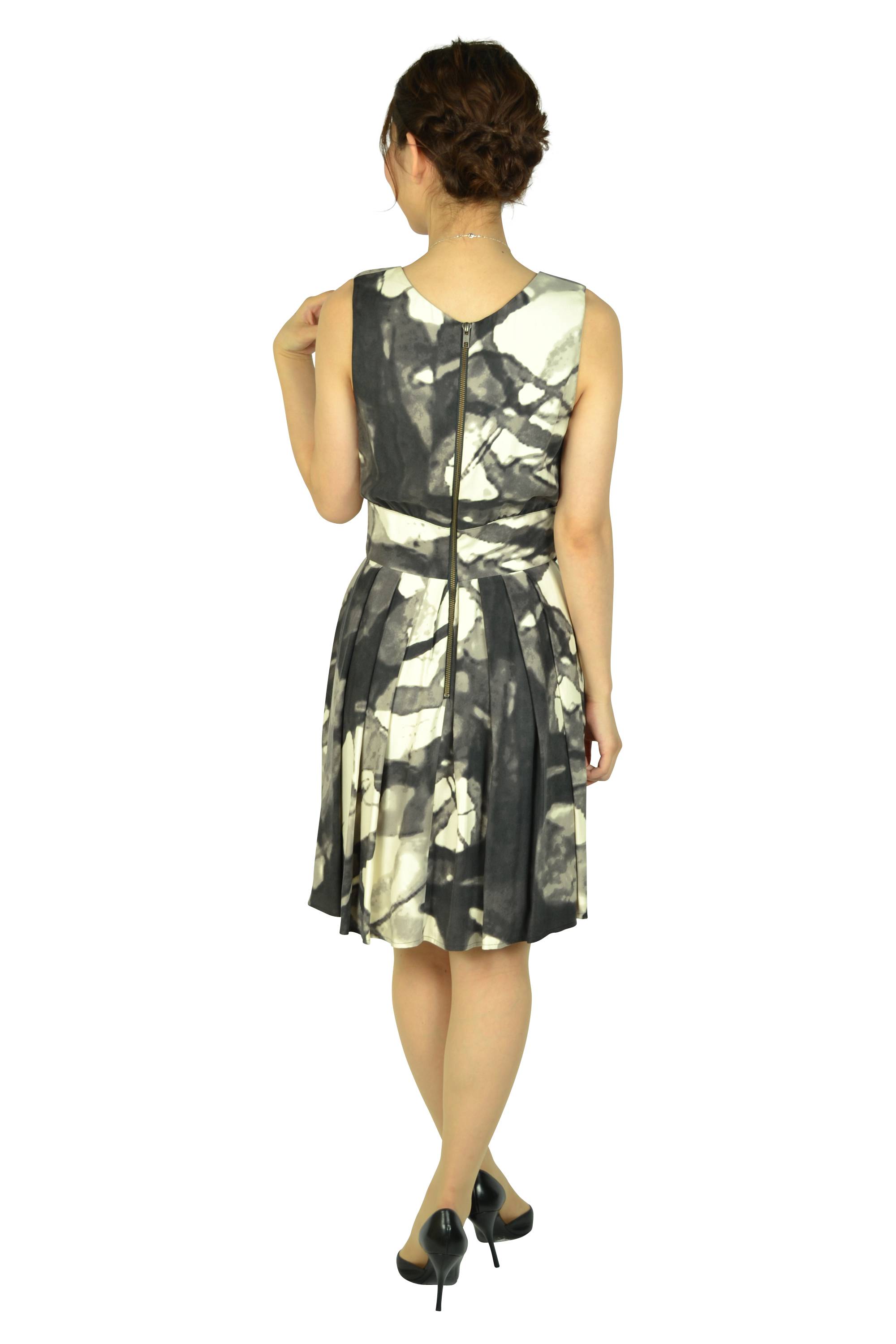 グレー柄プリーツシルクドレス