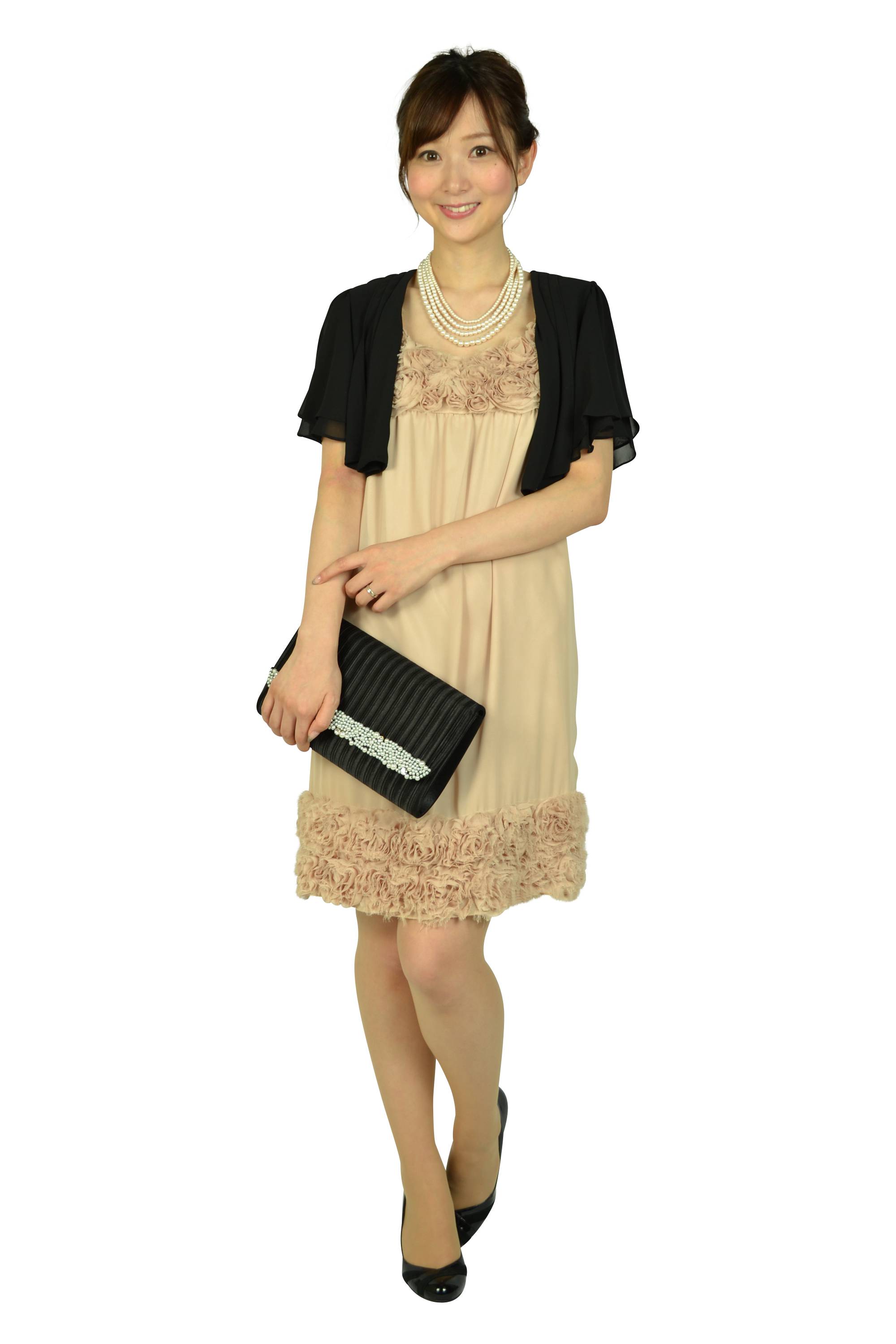 ベージュローズモチーフドレス