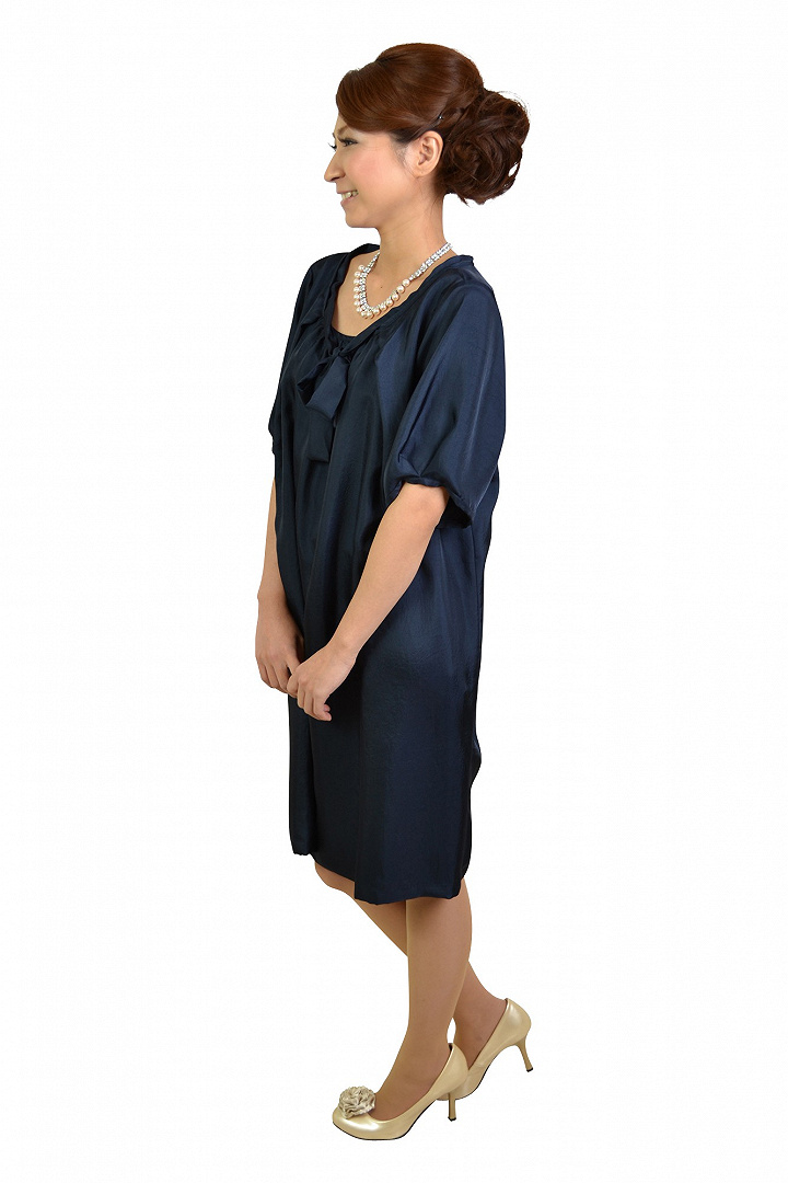 ゆったりネイビーカラードレス