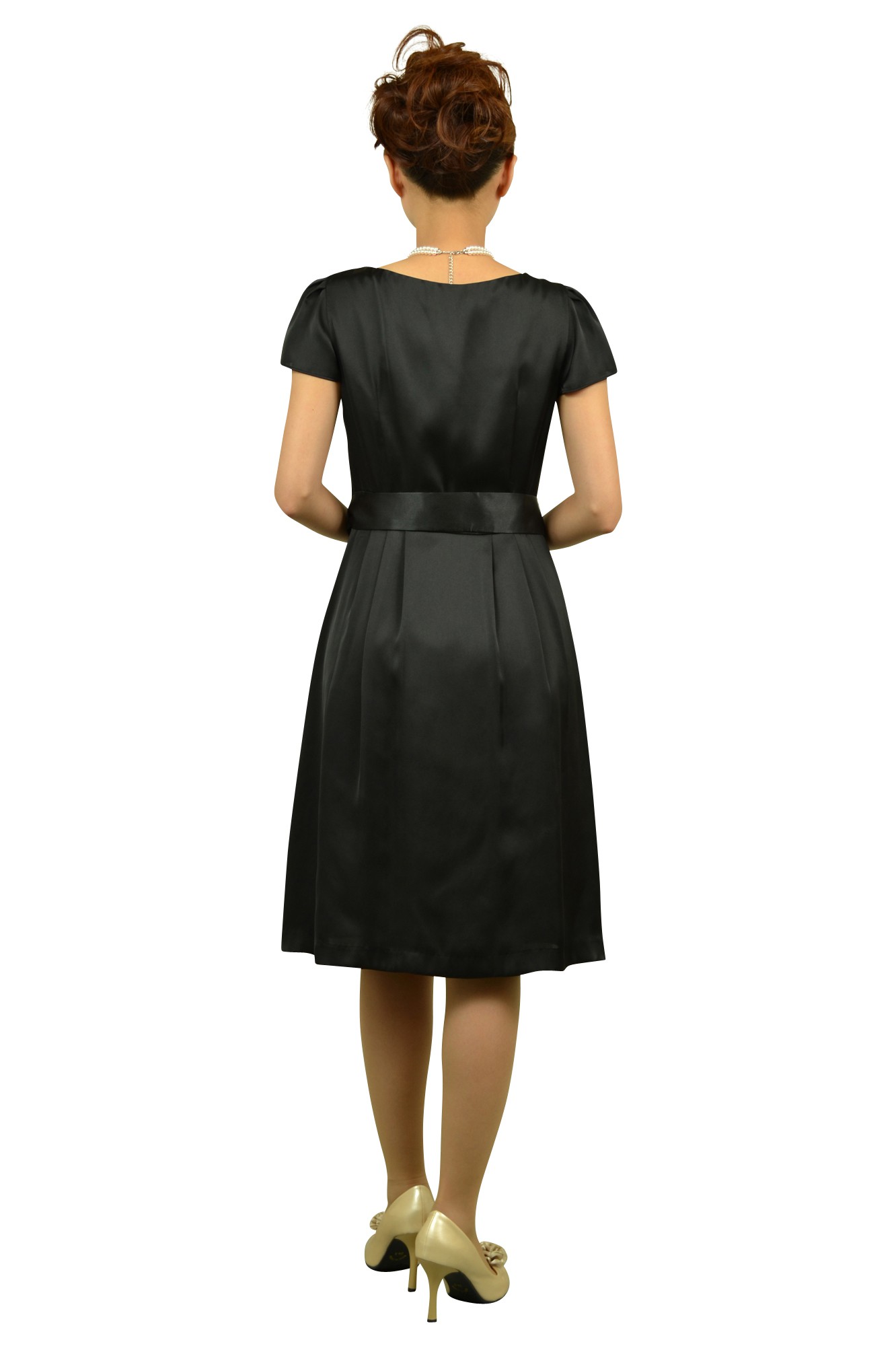 ミニ袖シンプルブラックドレス