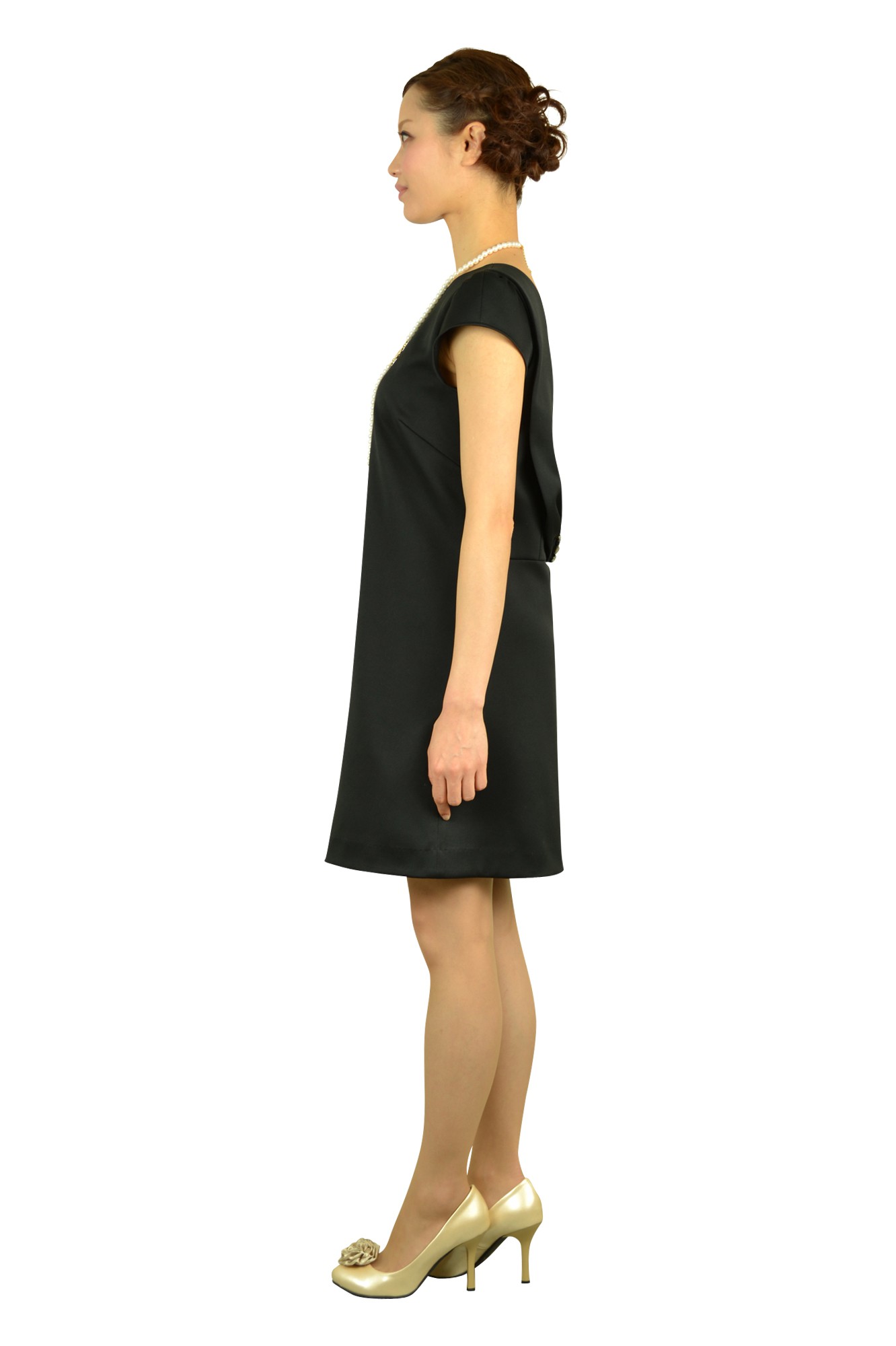 バックデザインブラックドレス