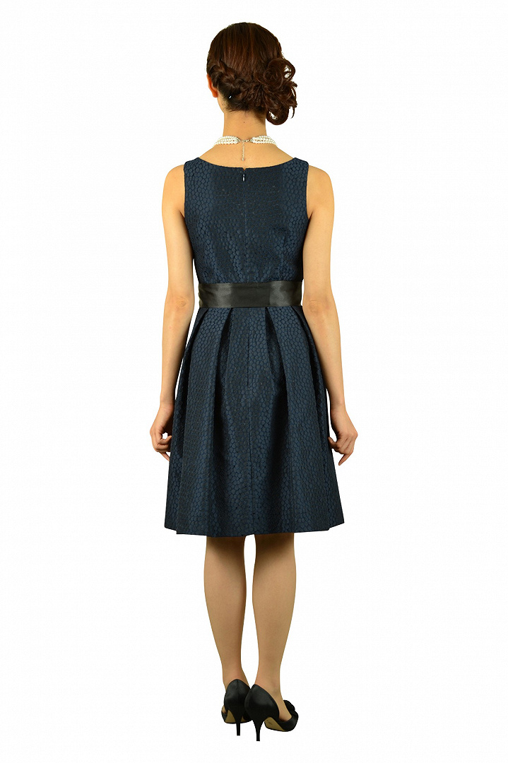 サークル柄刺繍ネイビードレス