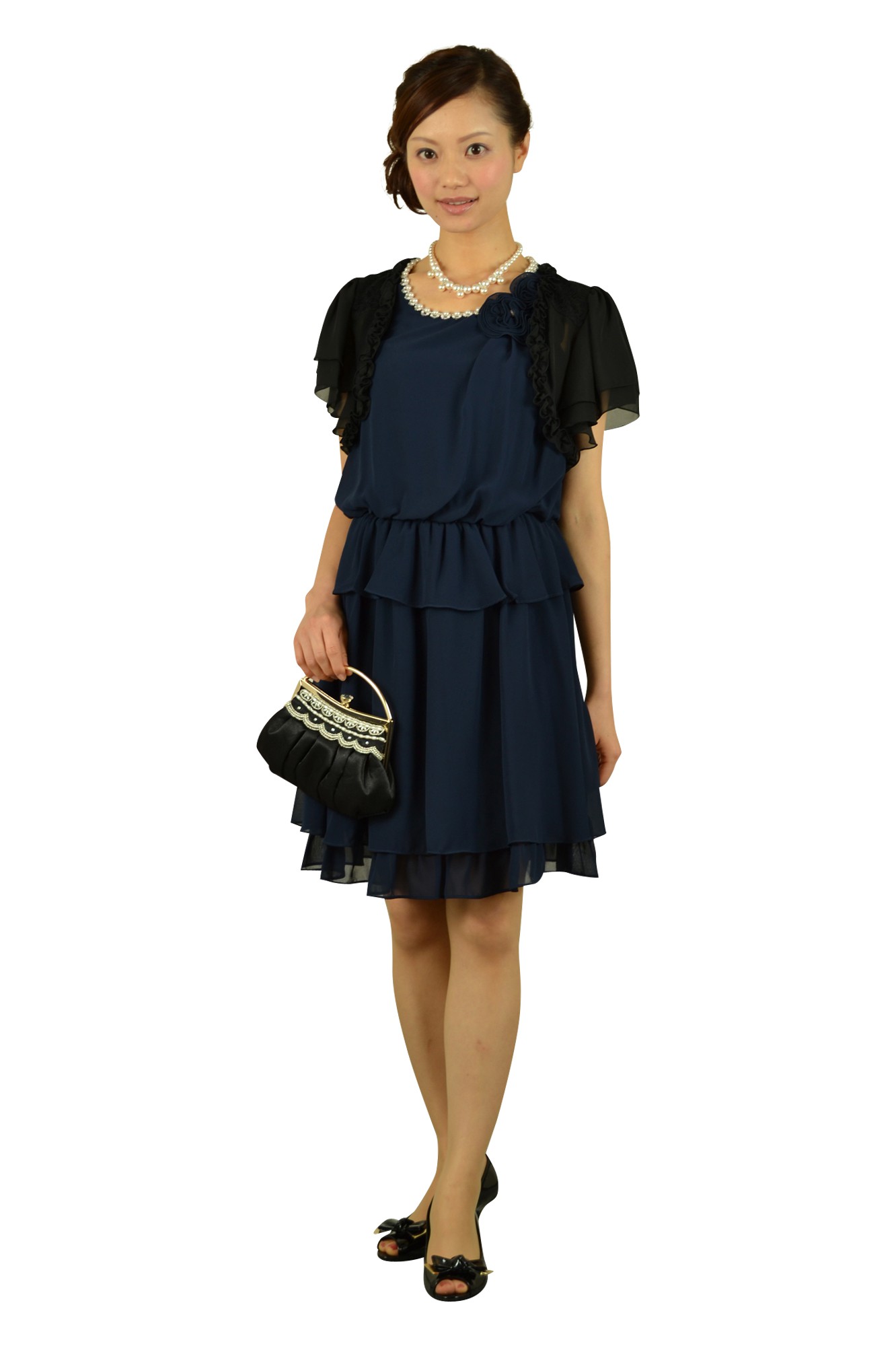 持ち手付き上品ブラックバッグ