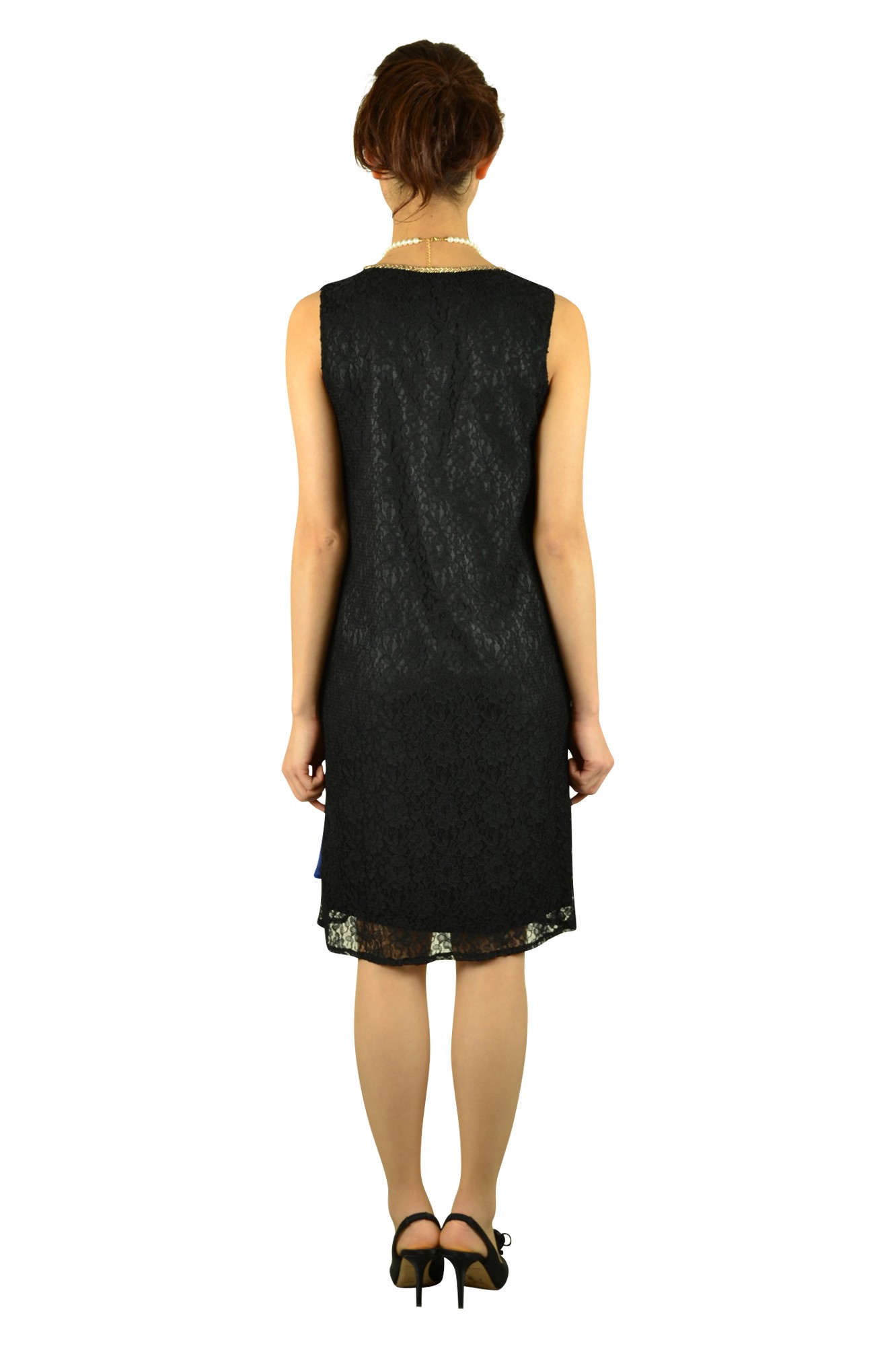 バックレースブルードレス