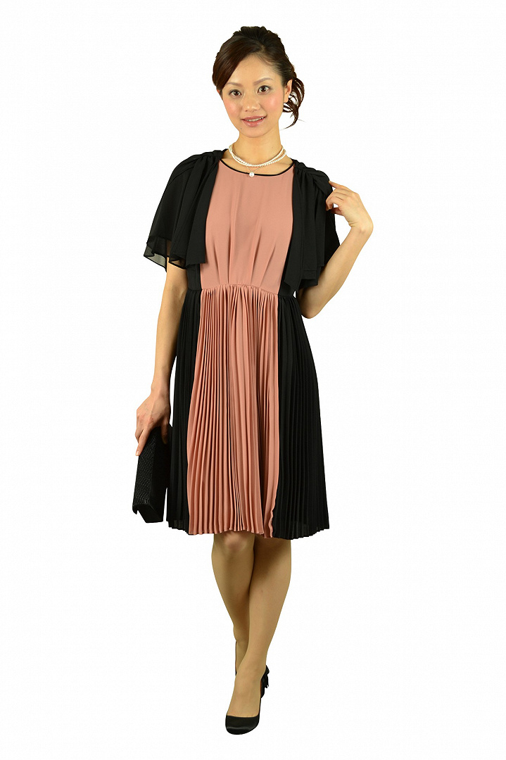 Iラインピンク×ブラックドレス