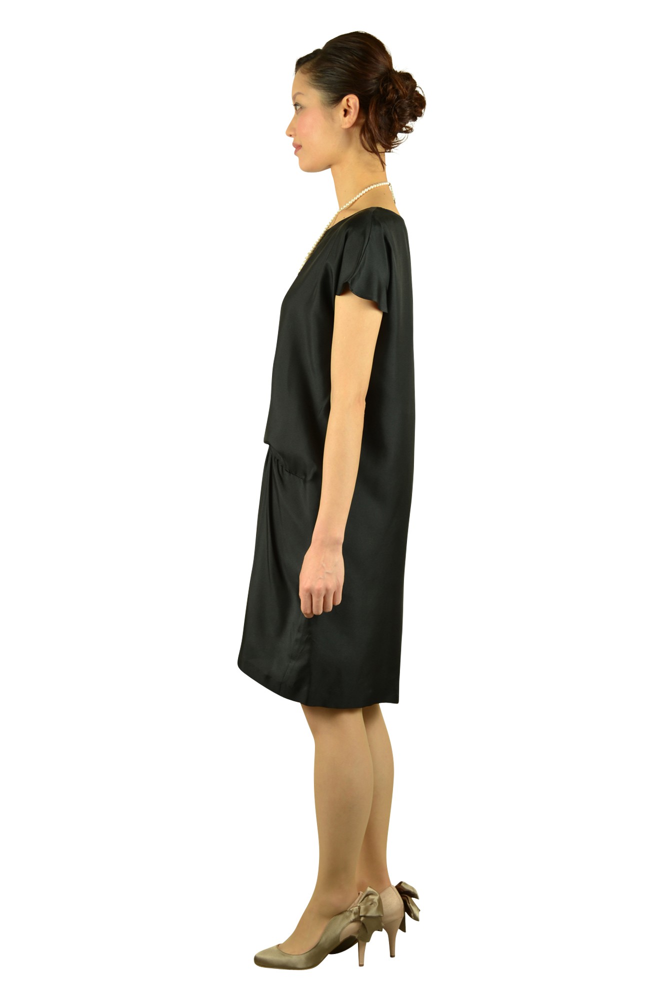 ゆったりブラックドレス