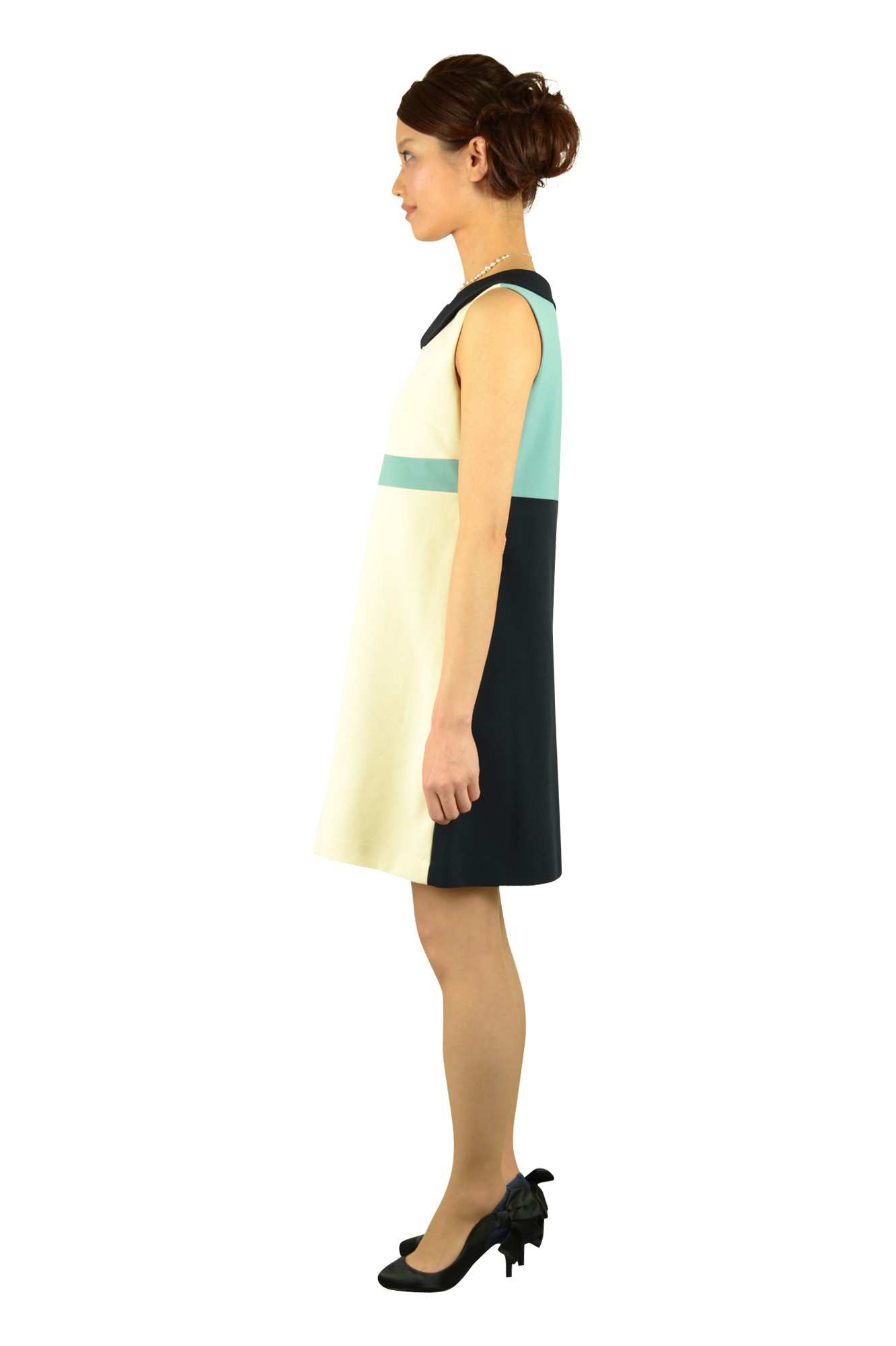 ブルー幾何学柄ドレス