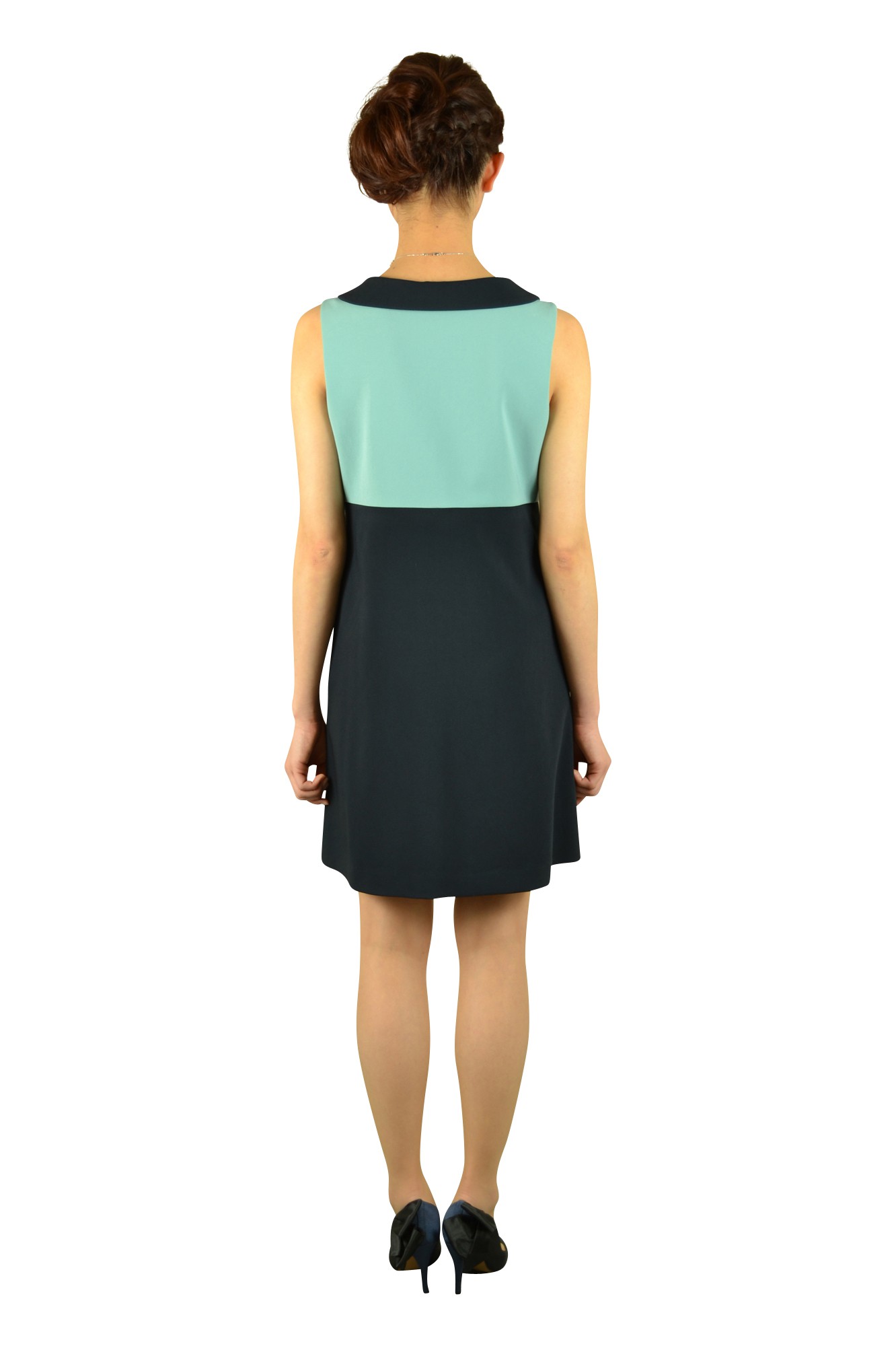 ブルー幾何学柄ドレス