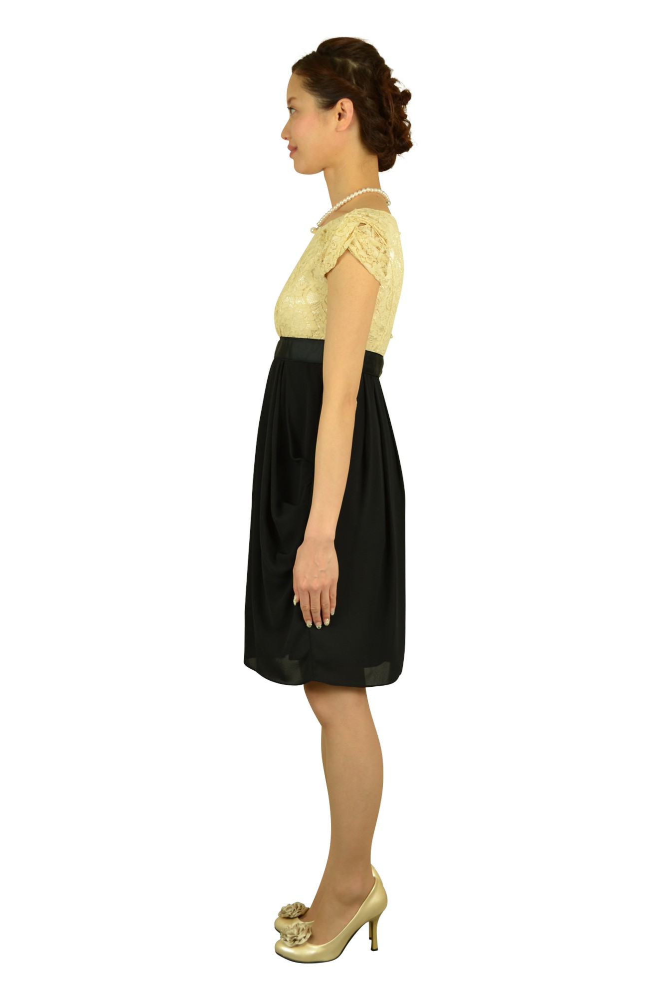 レース×ブラックパフスリーブドレス