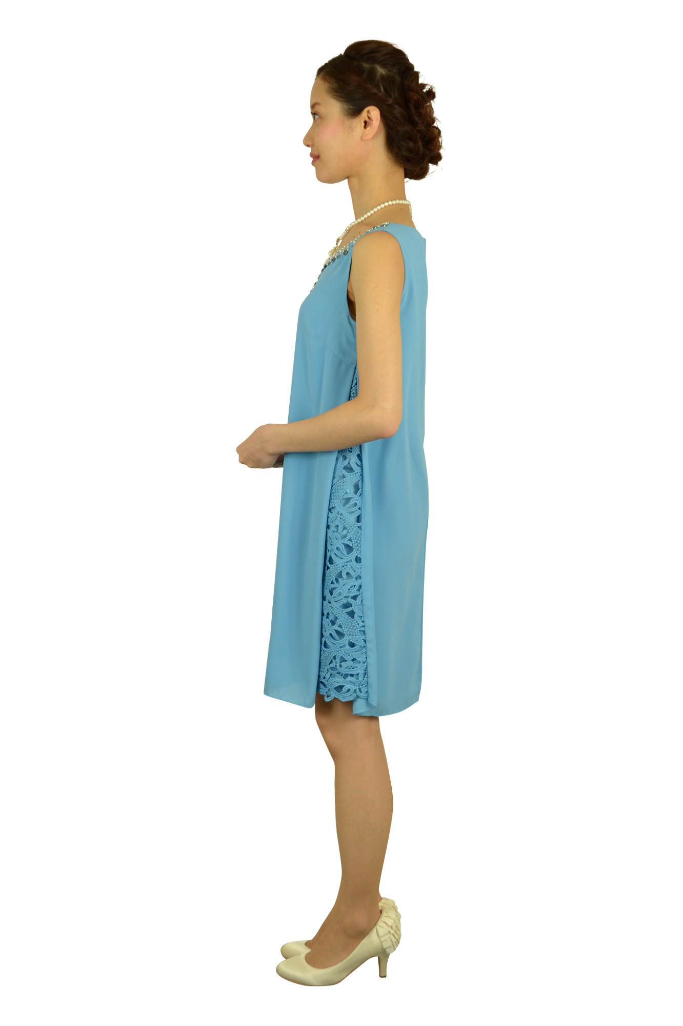 胸元ビジュミルキーブルードレス