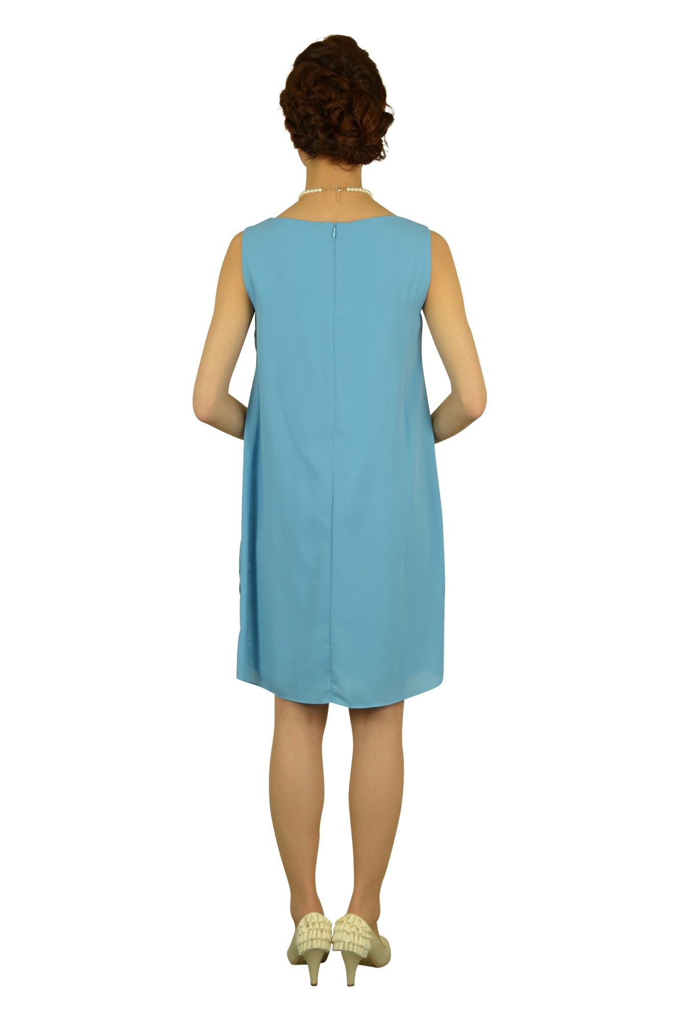 胸元ビジュミルキーブルードレス