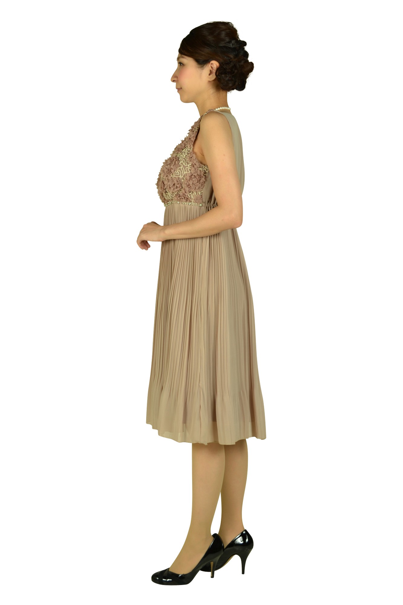 フラワープリーツモカドレス