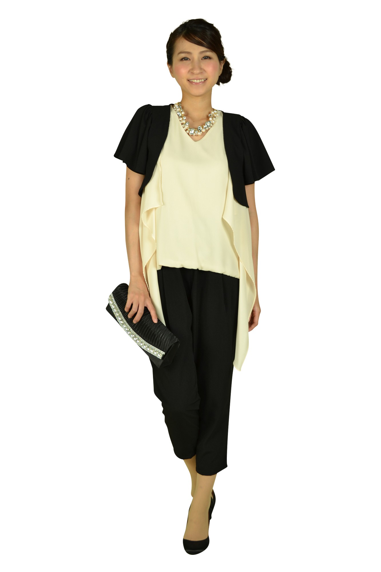 エレガントスクエアブラックバッグ