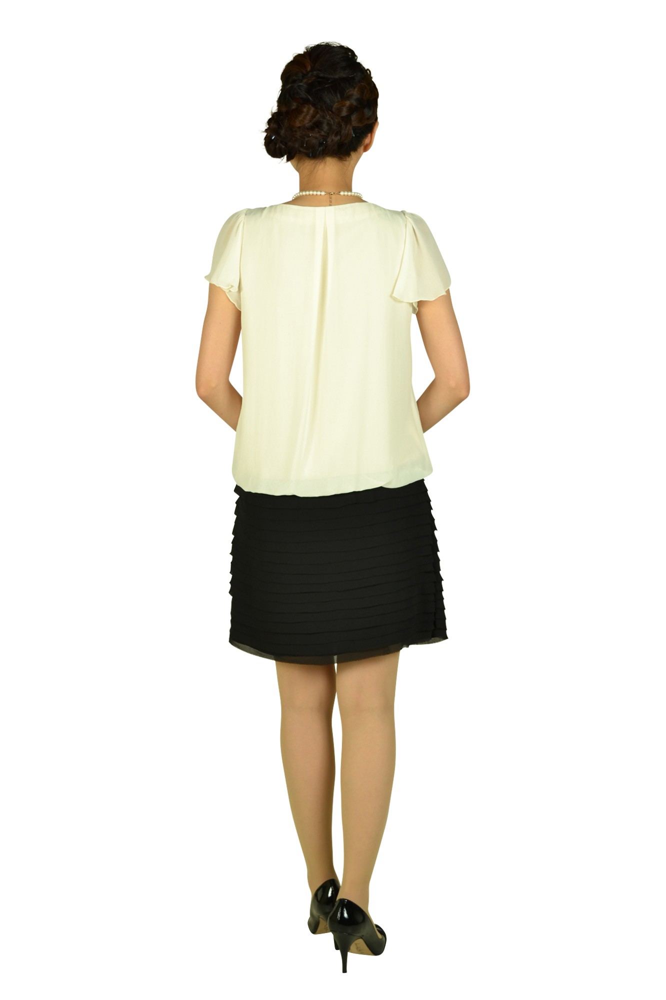 上品バイカラードレス