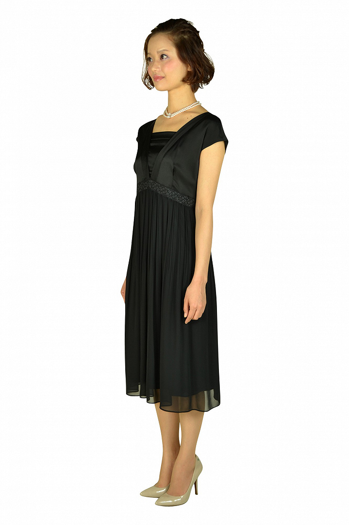 ブラックミディ丈ドレス