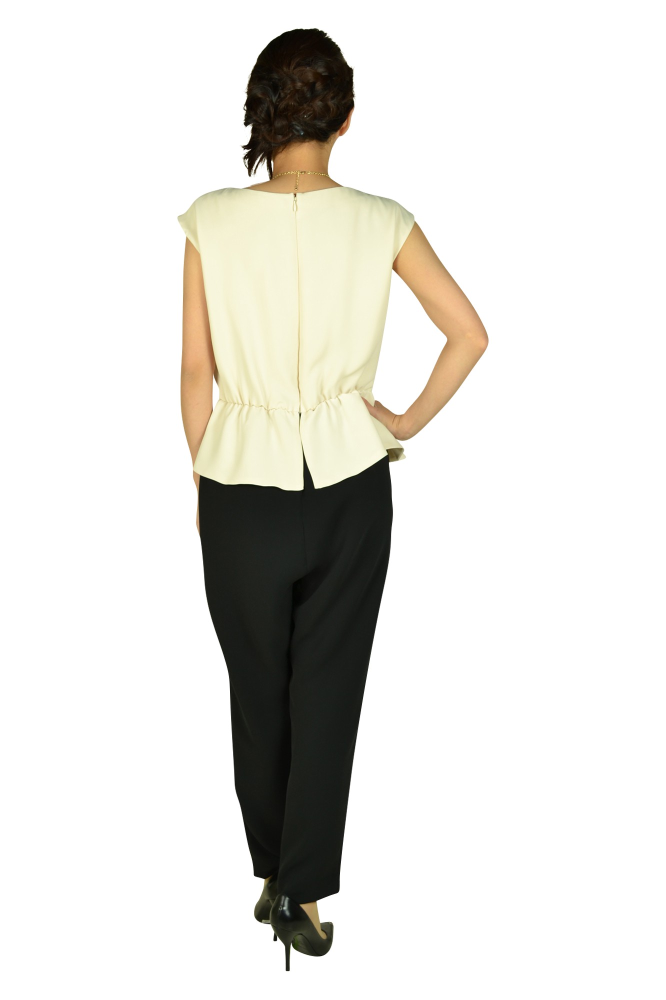 タックバイカラーオールインワン