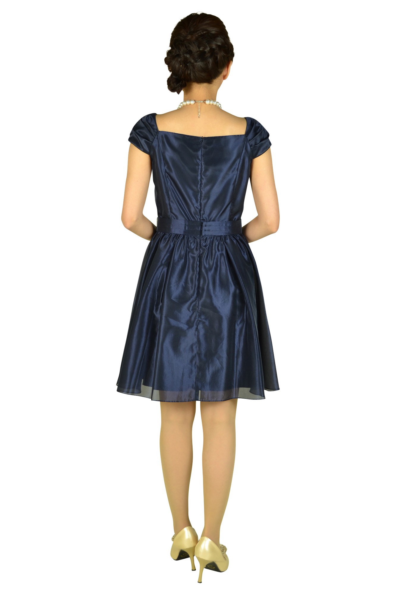 リボン付きオフショルダーネイビードレス