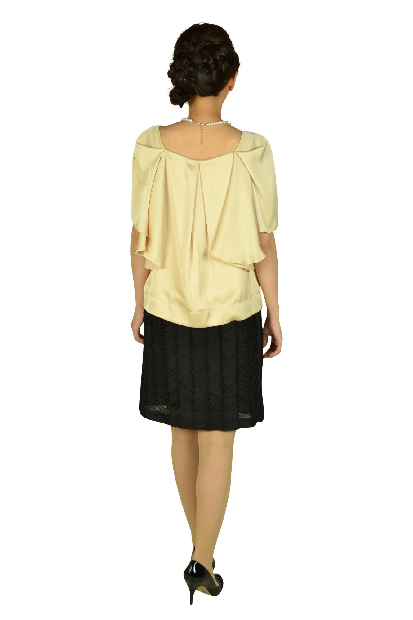 オーバーブラウスシャンパンドレス