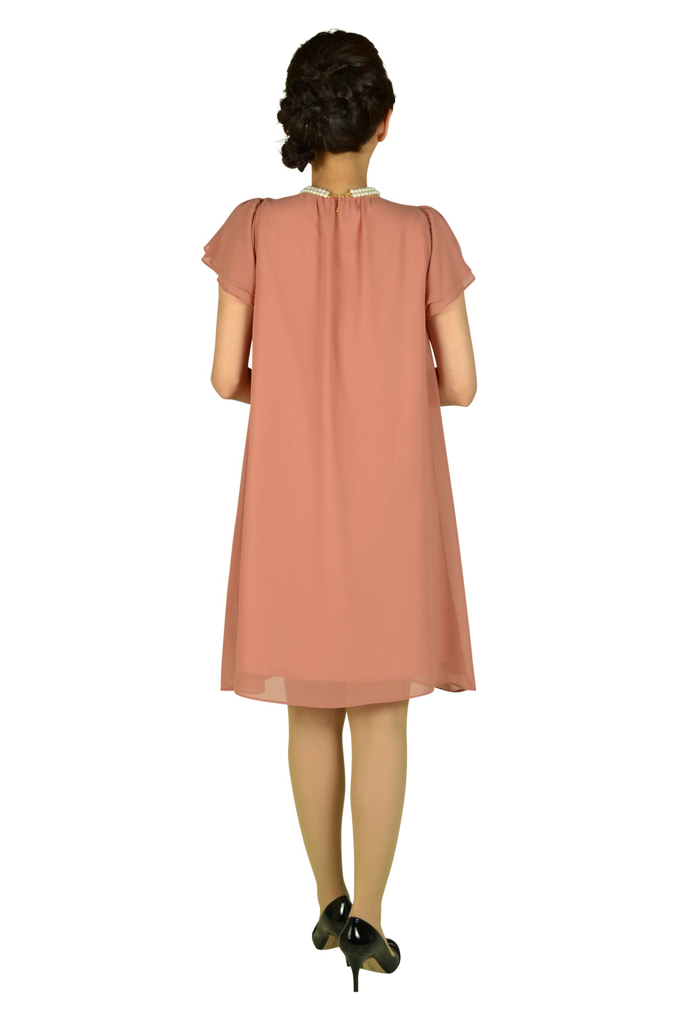 ゆったりピンク袖付きドレス