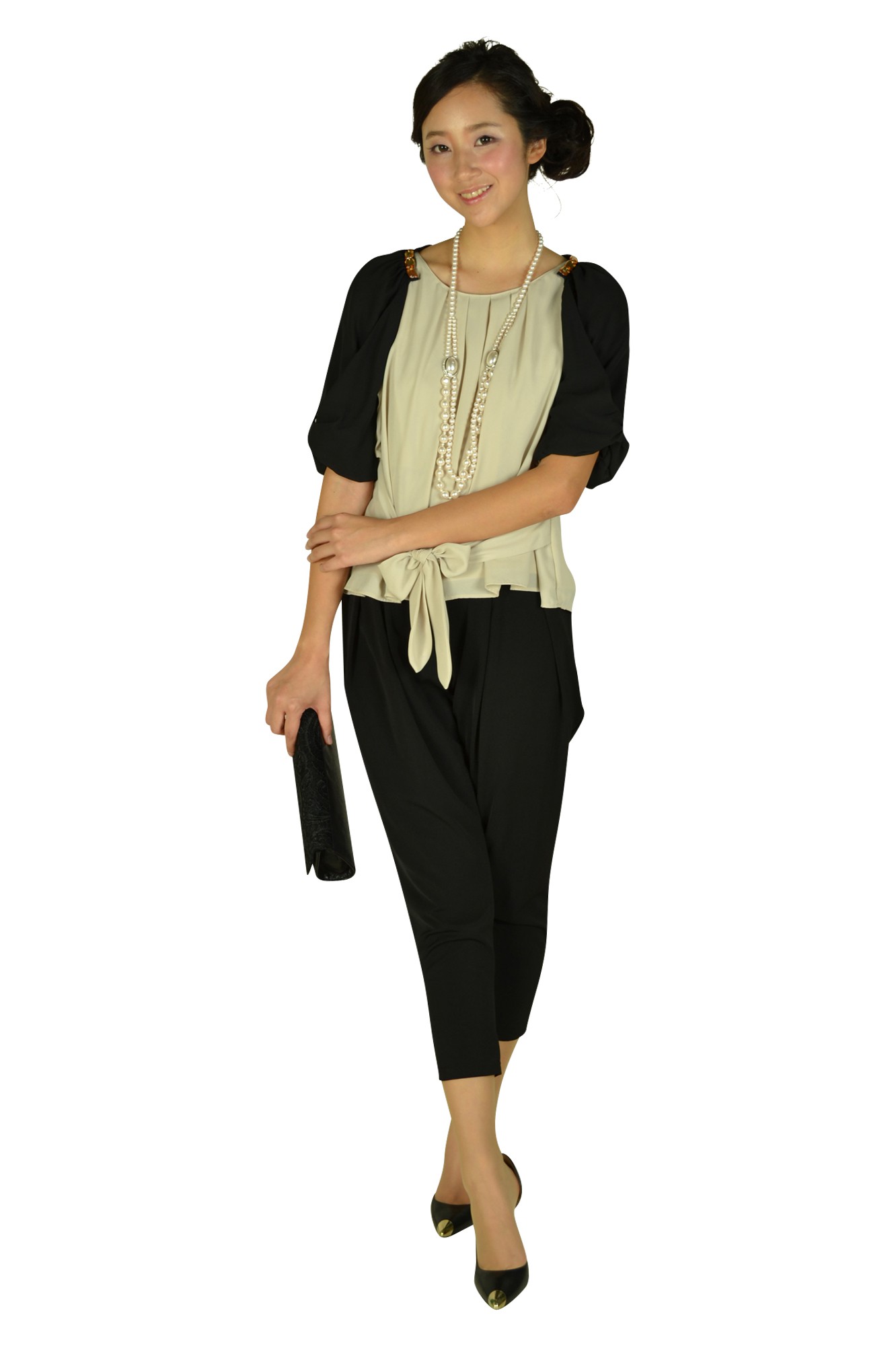 ブローチモチーフパールネックレス