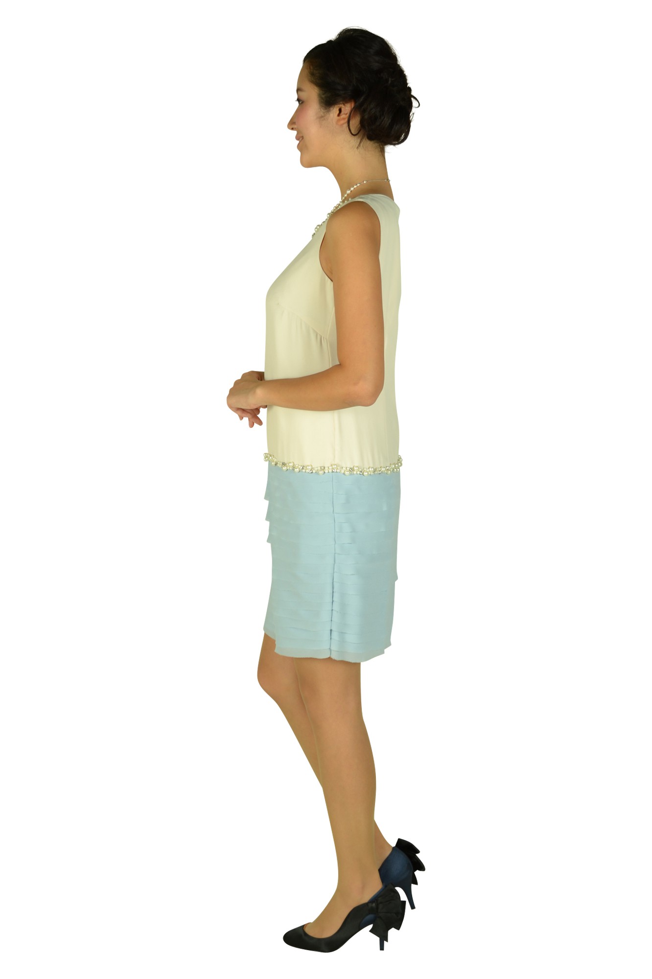 アイボリー×ブルーティアードドレス