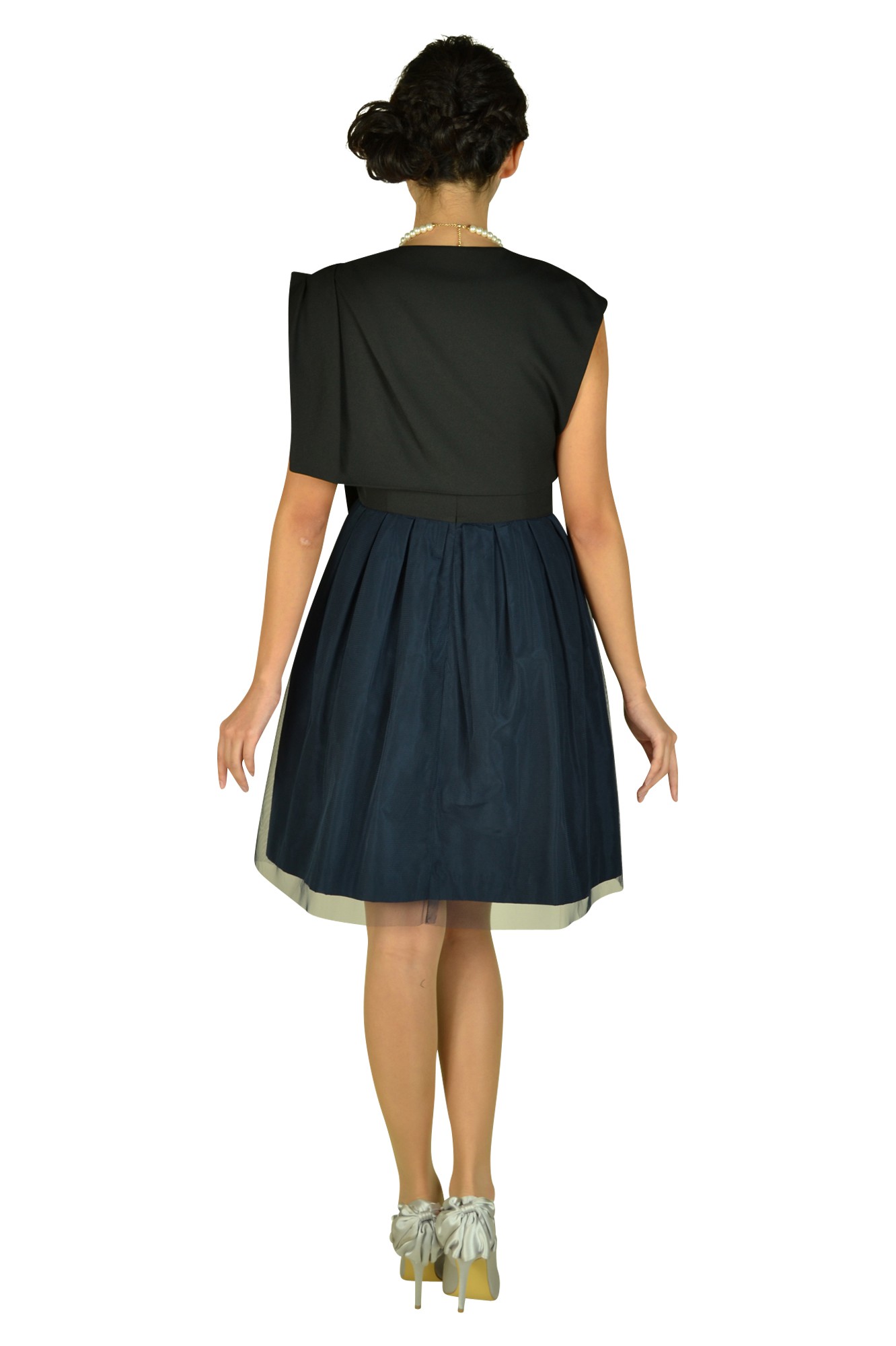 リボン付きネイビースカートドレス
