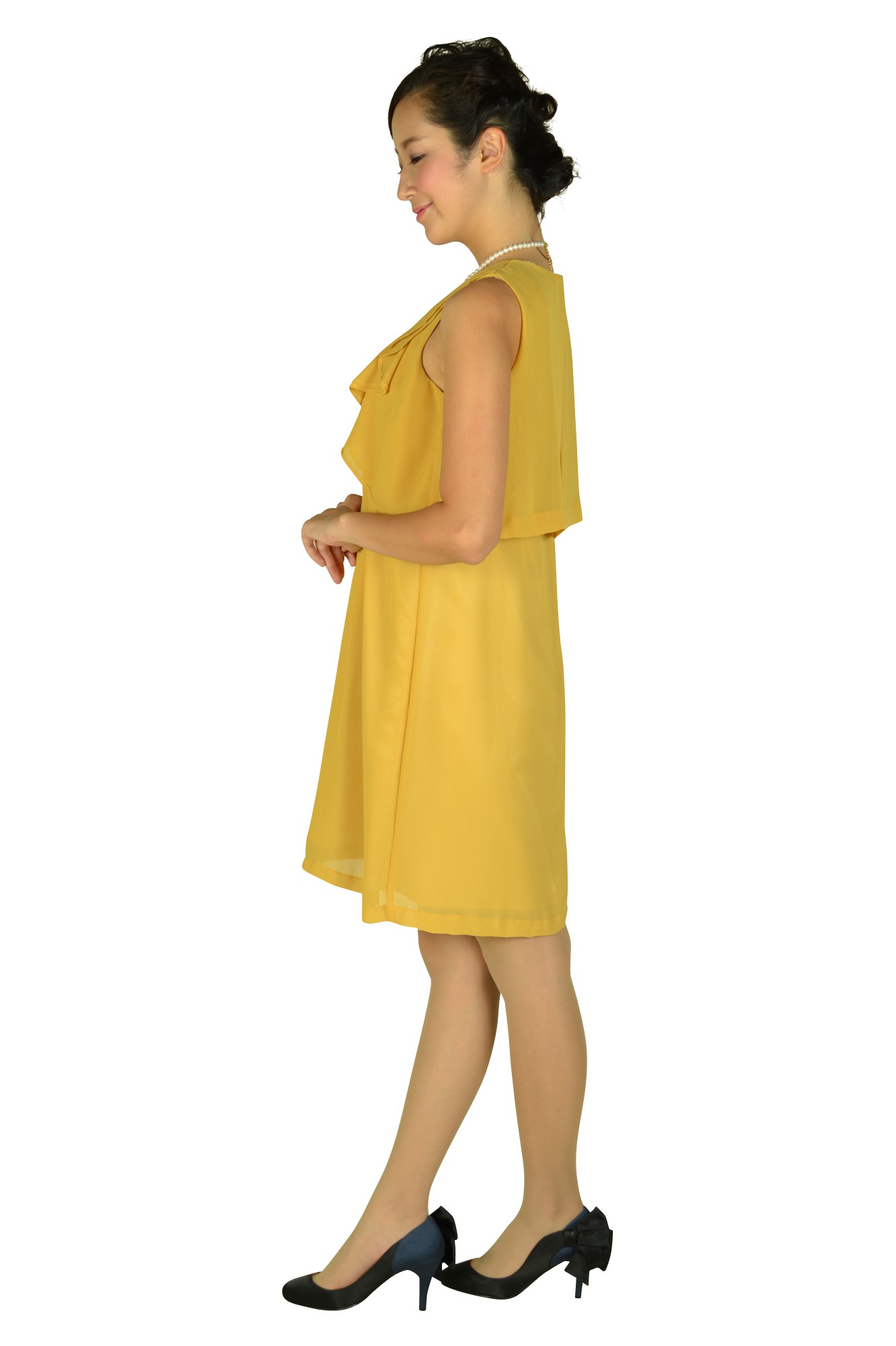 ノースリーブイエローカラードレス