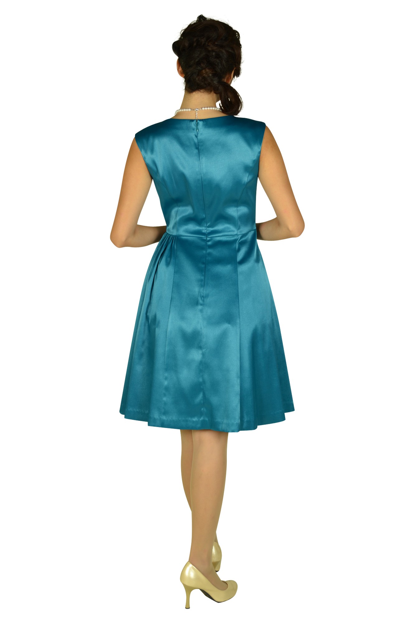 ラメ素材セルリアンブルービジュドレス