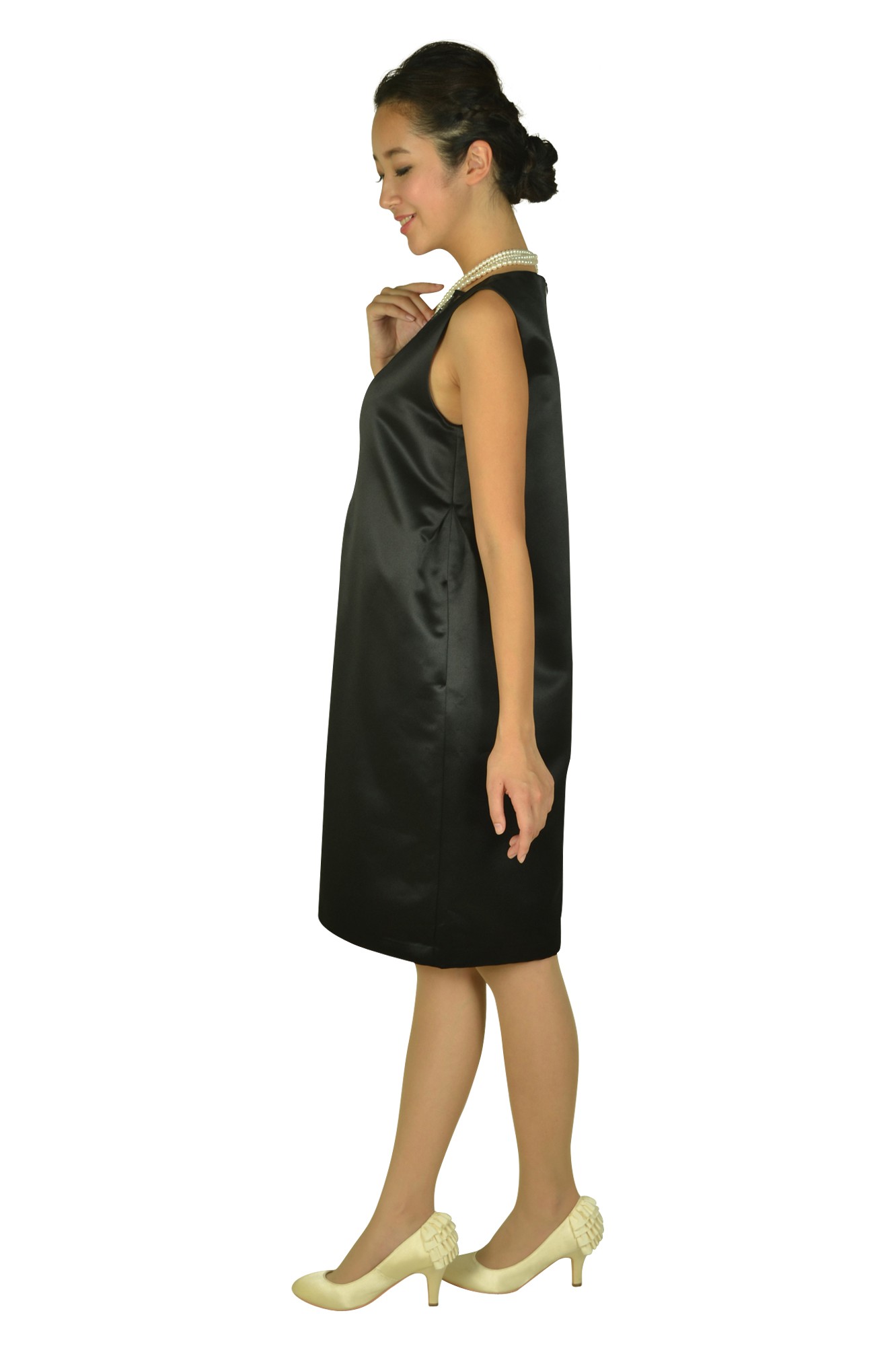 ゆったり光沢ブラックドレス