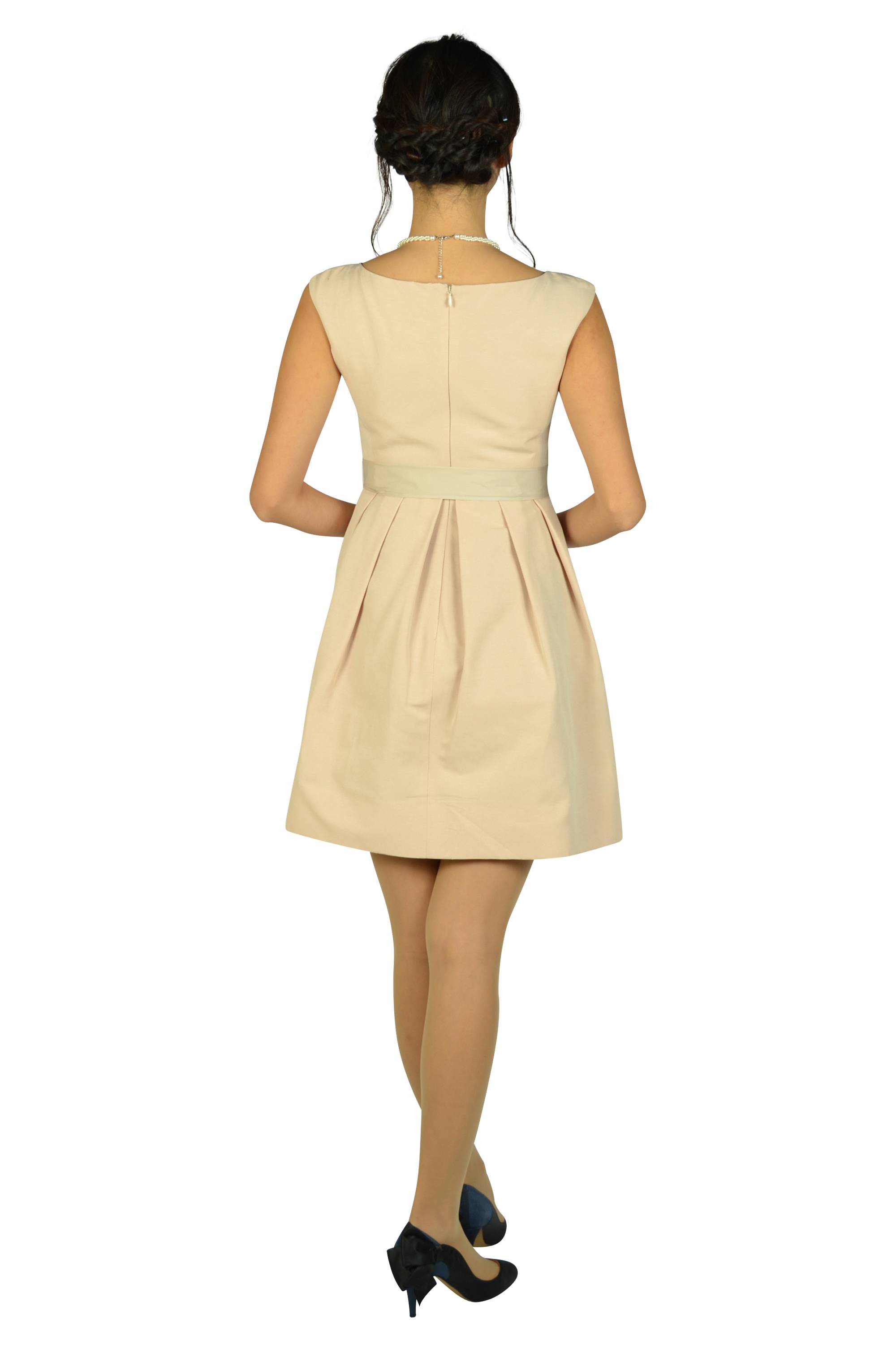 ハートシェイプドネックピンクドレス