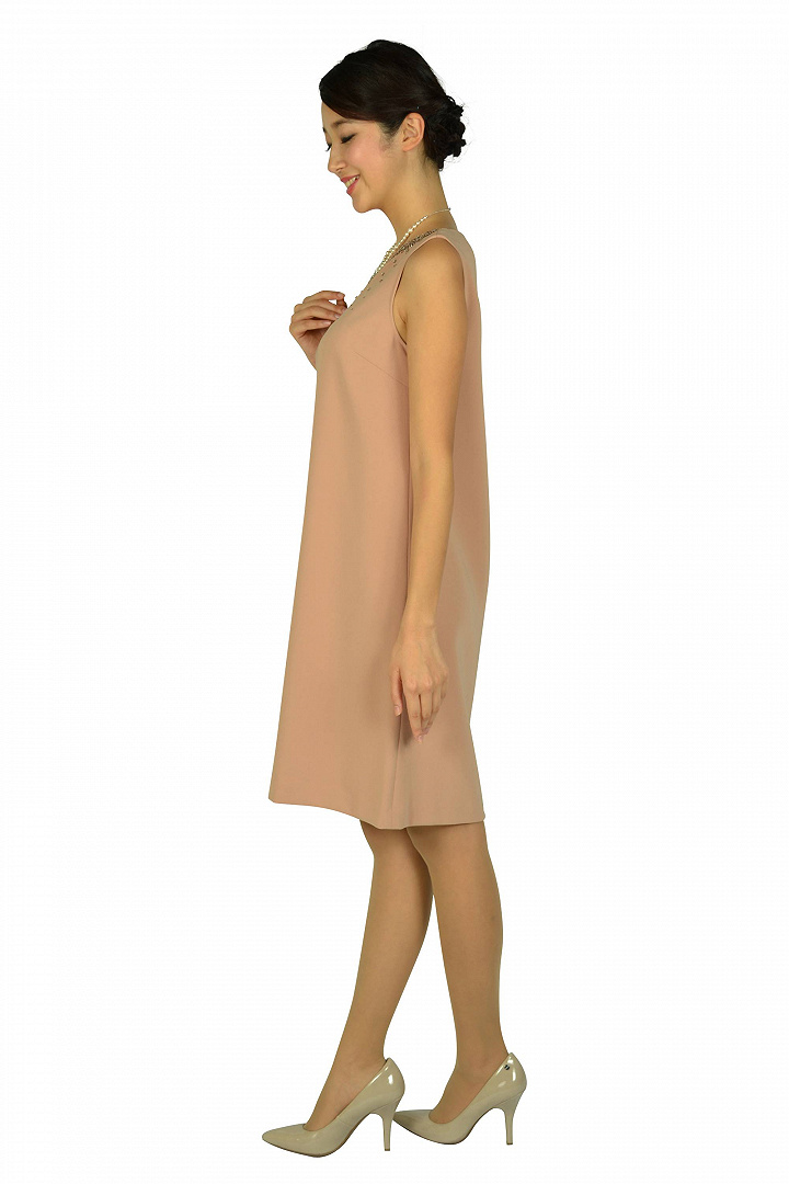 上質ピンクベージュドレス