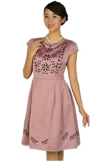 フラワーカット品ありピンクドレス