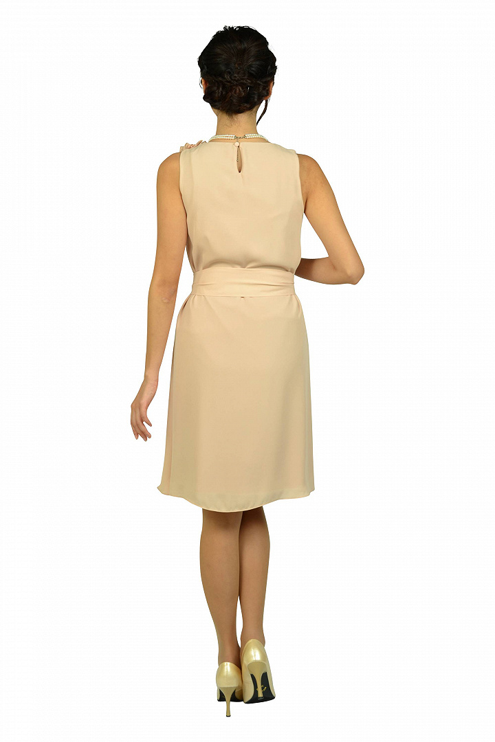 フラワーコサージュベージュドレス