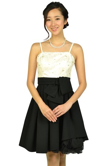 フラワー刺繍オフホワイト×ブラックドレス