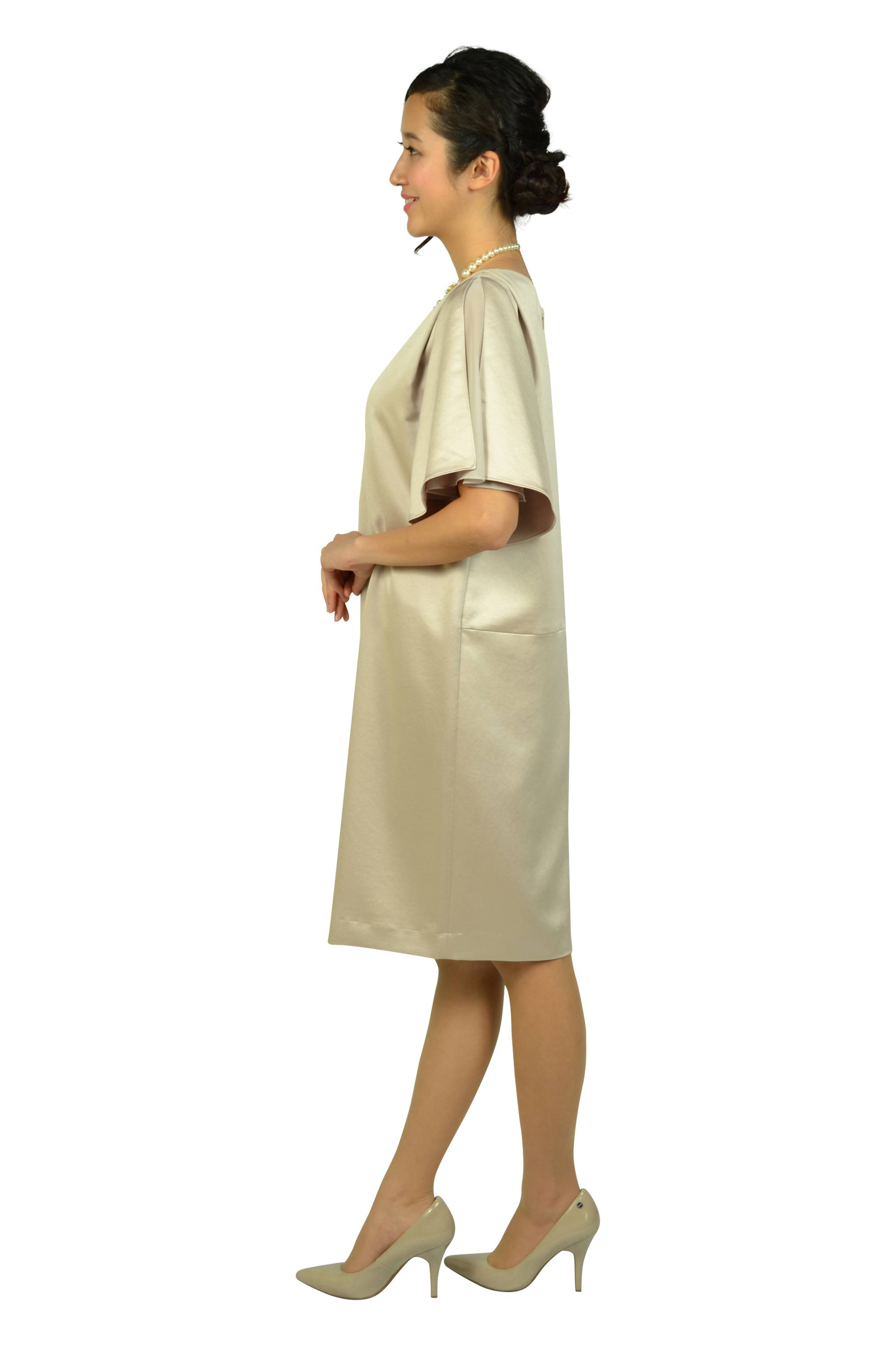 光沢シャンパンベージュゆったりドレス