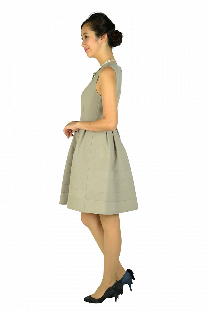 豪華ビジュグレードレス