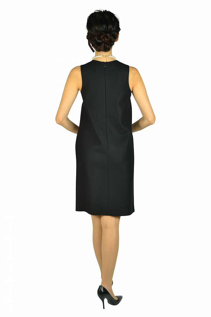 ハイデザインブラックドレス