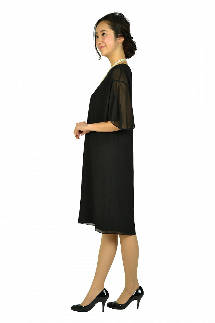 フレア袖花柄刺繍ブラックドレス