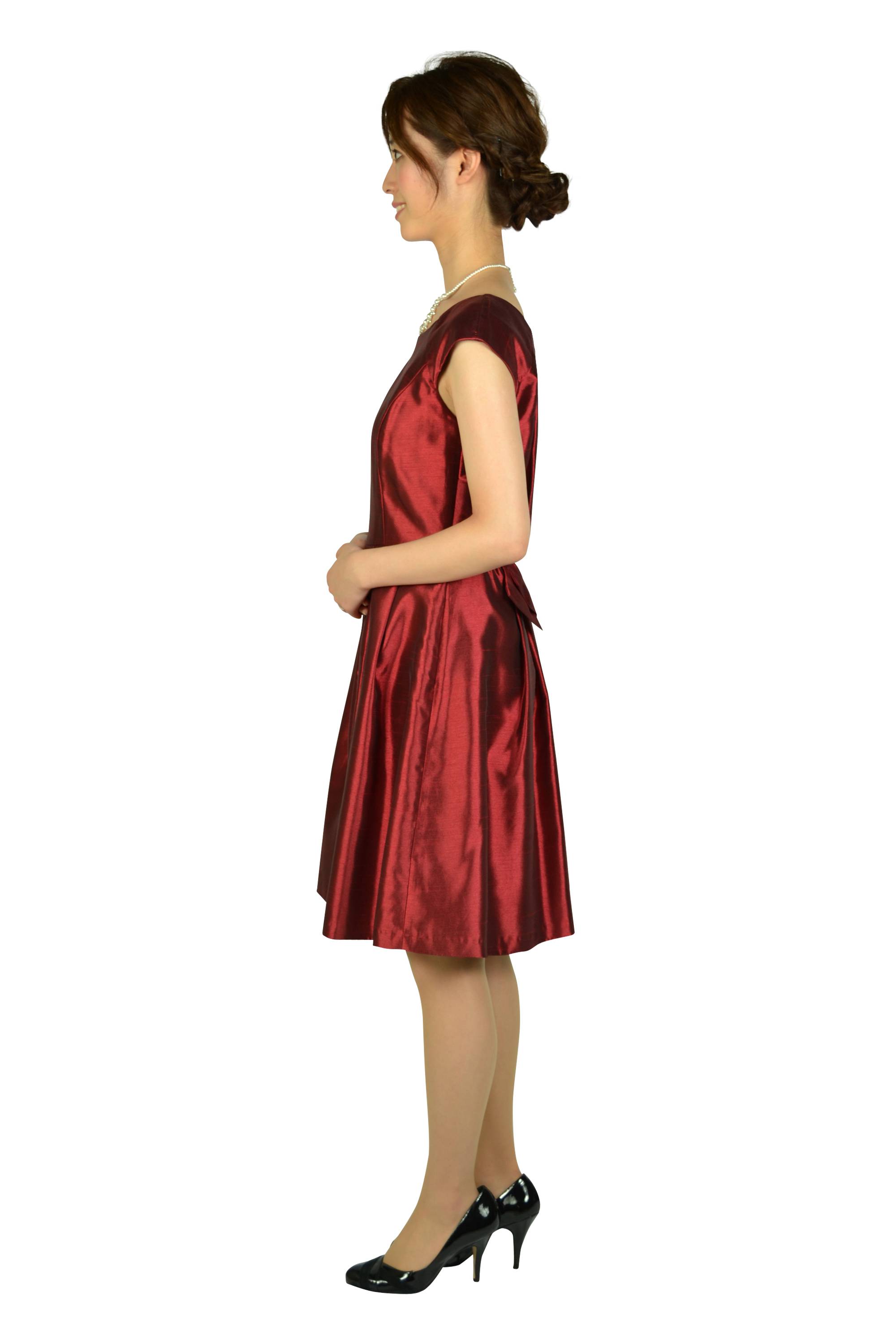 バックレース&タックボルドードレス