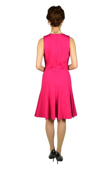 トランペットスカートフューシャピンクドレス