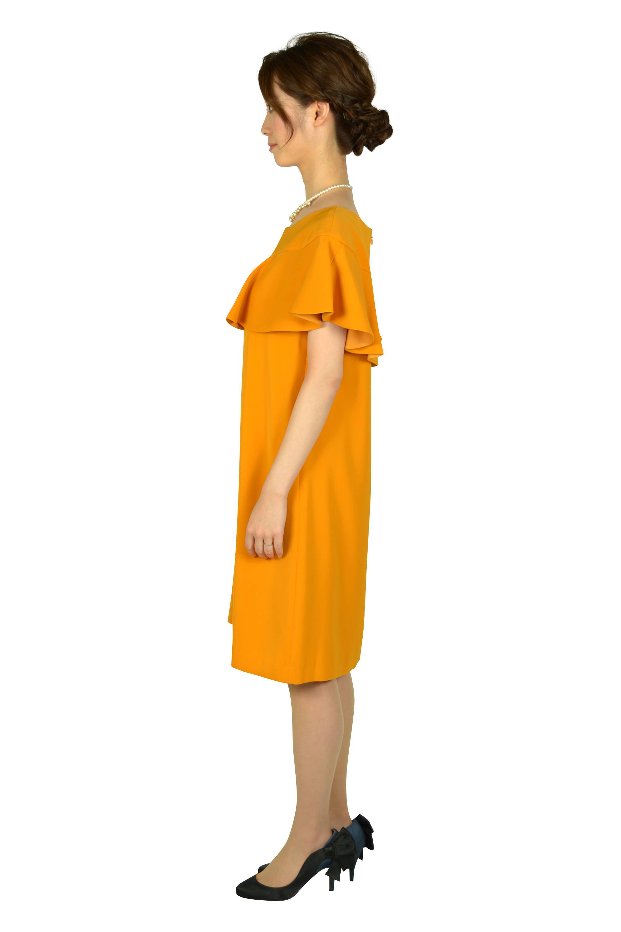 エレガントケープ袖マスタードドレス