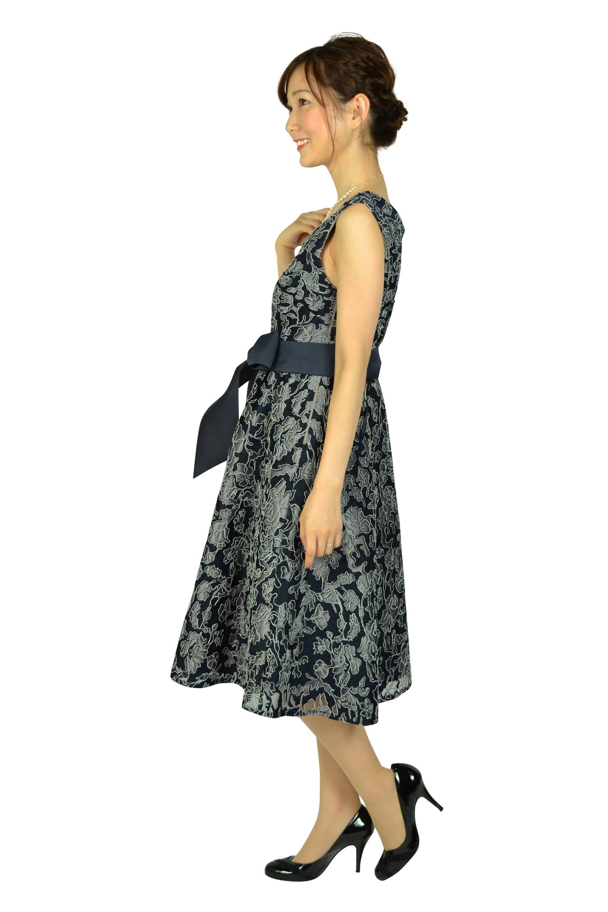 チュール刺繍レースネイビードレス