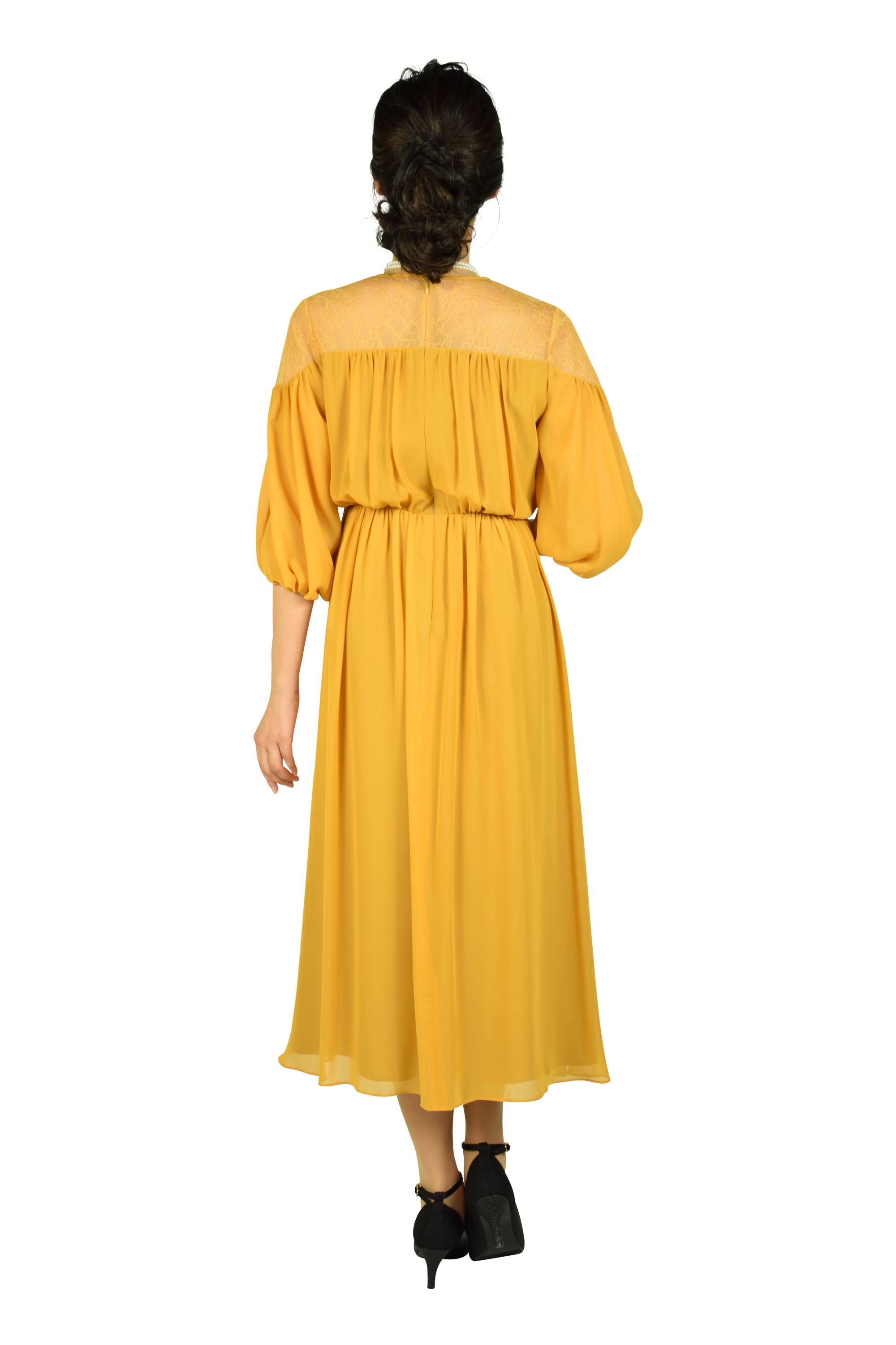 肩レースギャザーマスタードドレス