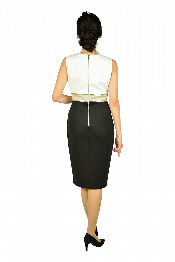 ゴールドラインホワイト×ブラックドレス