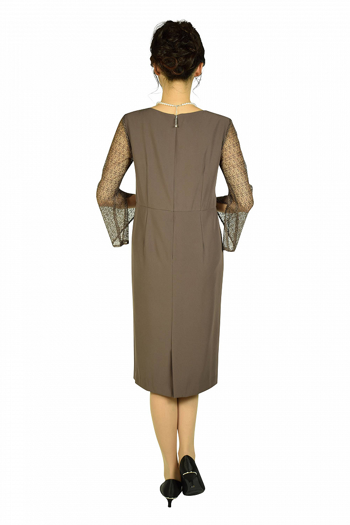 袖レースココアブラウンドレス