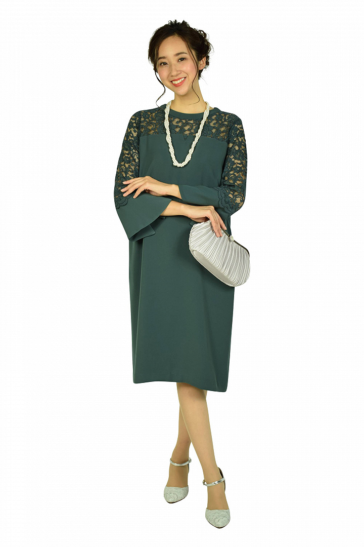 フラワーレース×グリッターシルバーパンプス