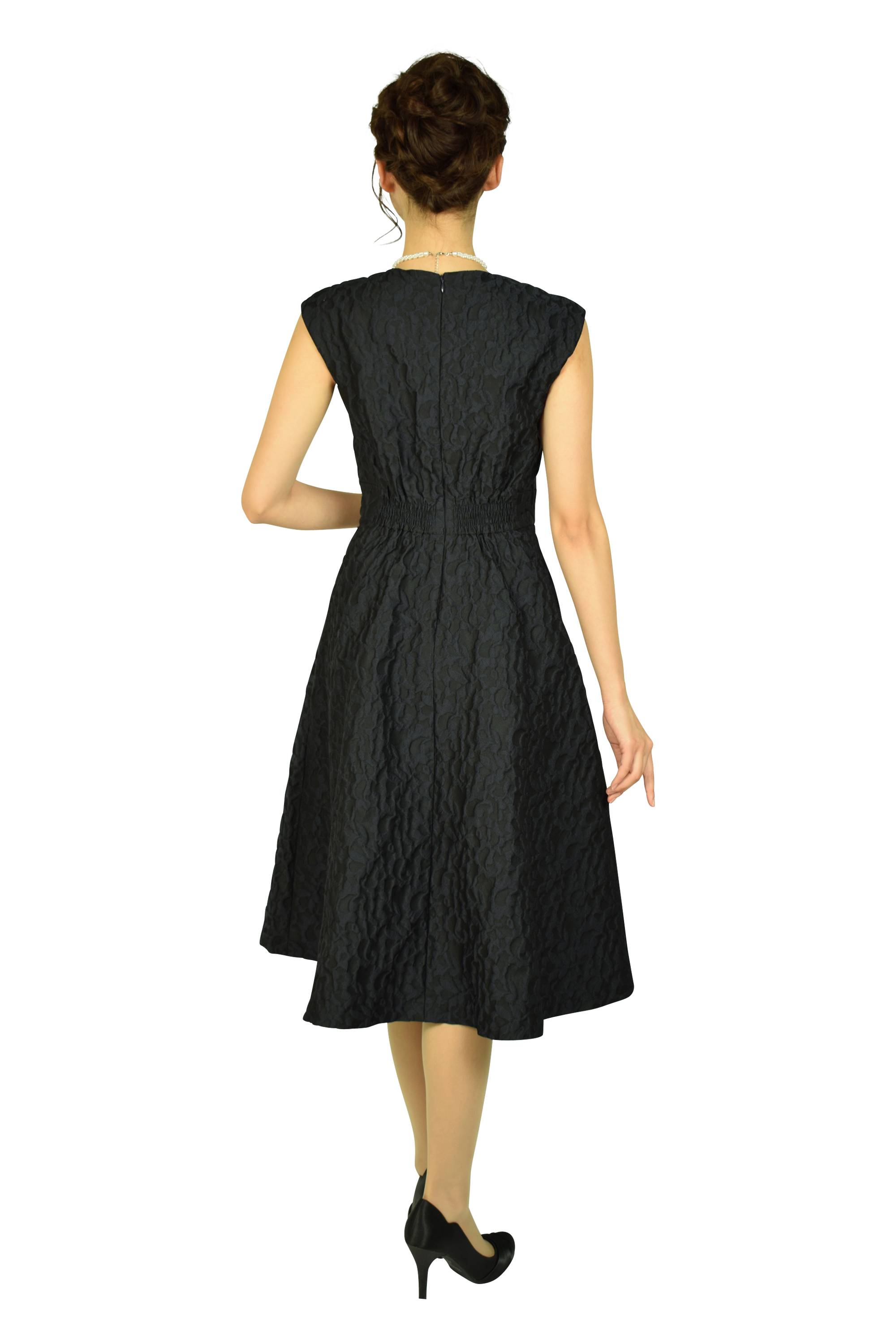 リーフモチーフネイビードレス