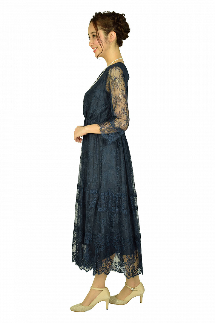 総レース袖付きネイビードレス