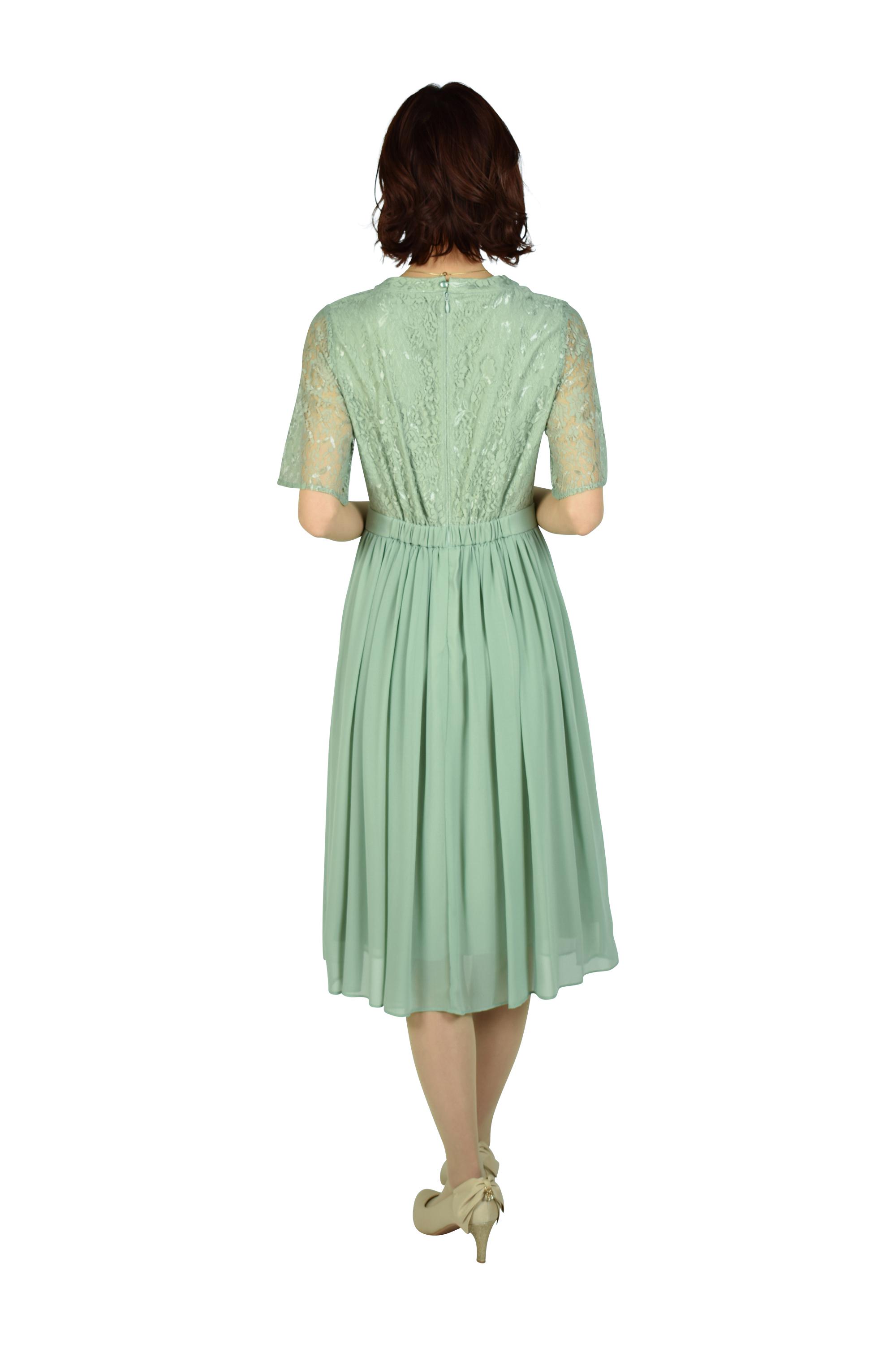 はしご&フラワーレースライトグリーンドレス